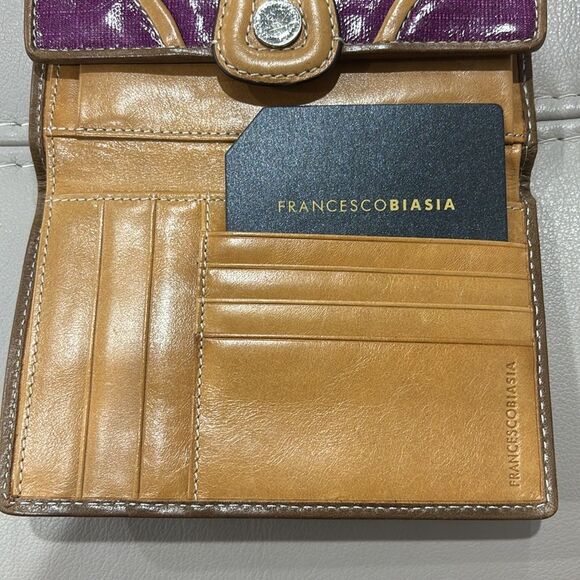 Francesco Biasia Trifold Leather Wallet - Picture 5 of 5